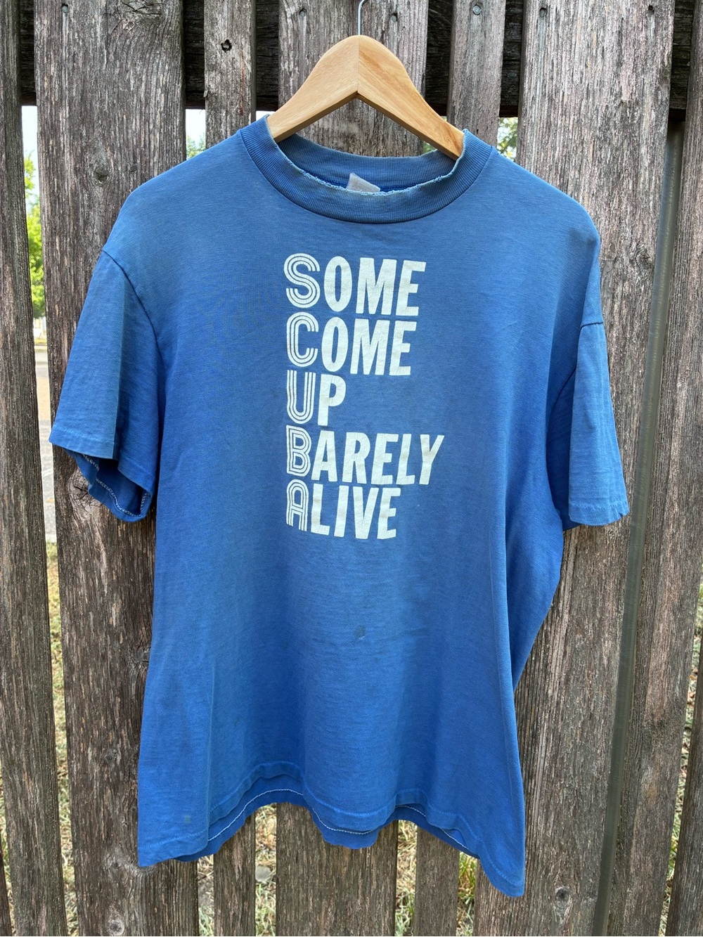 Vintage Sun Faded Distressed Indigo Blue Single Stitch Tee Mountain Sea Diving